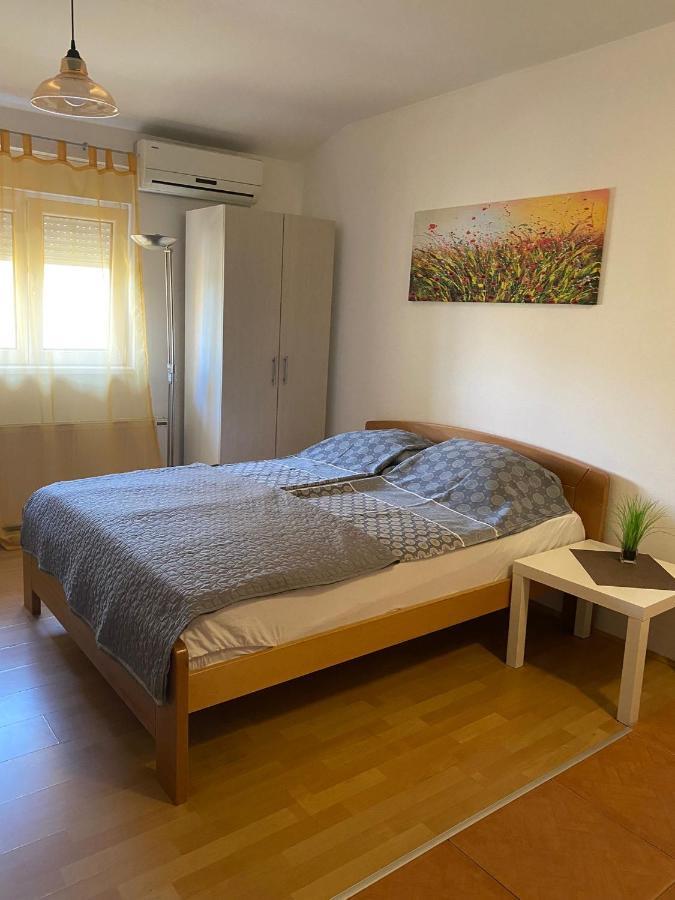 Apartman Kej Novi Sad Exterior foto